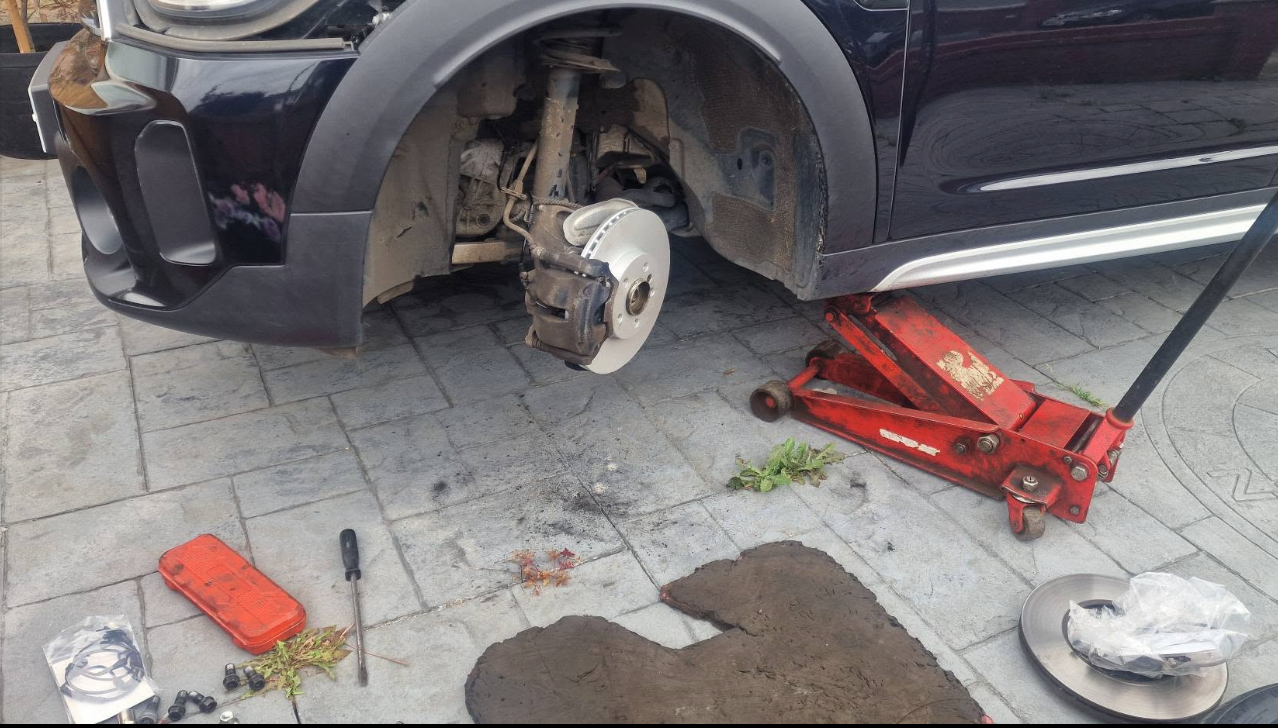 Brake pad replacement in Newton-le-Willows