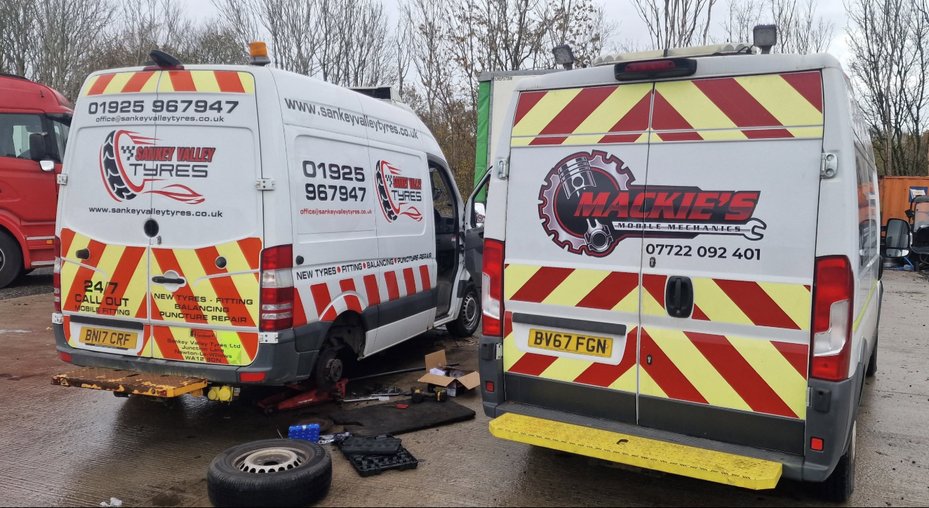 Vehicle battery replacement and breakdown assistance in Newton-le-Willows